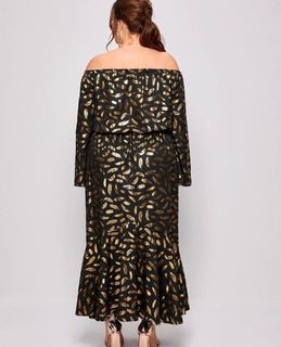 Large size feather print dress